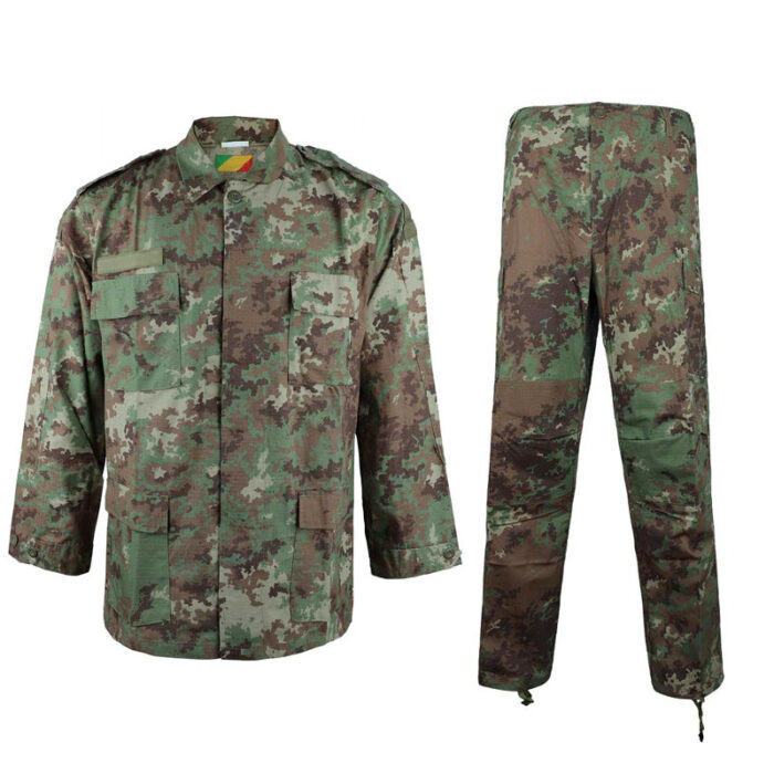Fabricant d'uniformes camouflage pour l'armée